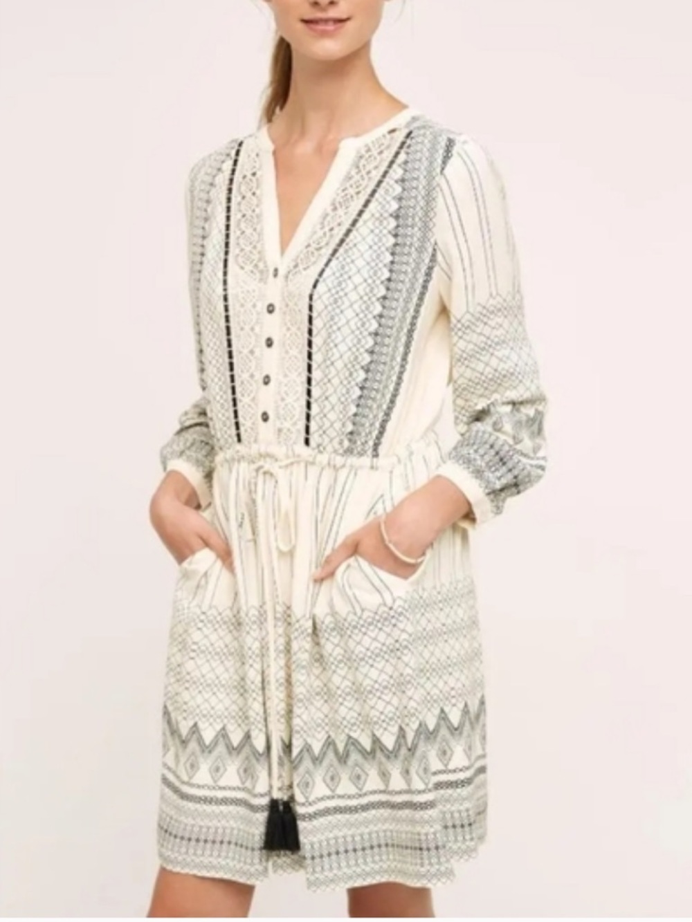 Floreat Cream and Black Patterned Tie-Waist Long Sleeve Perrie Dress size 6